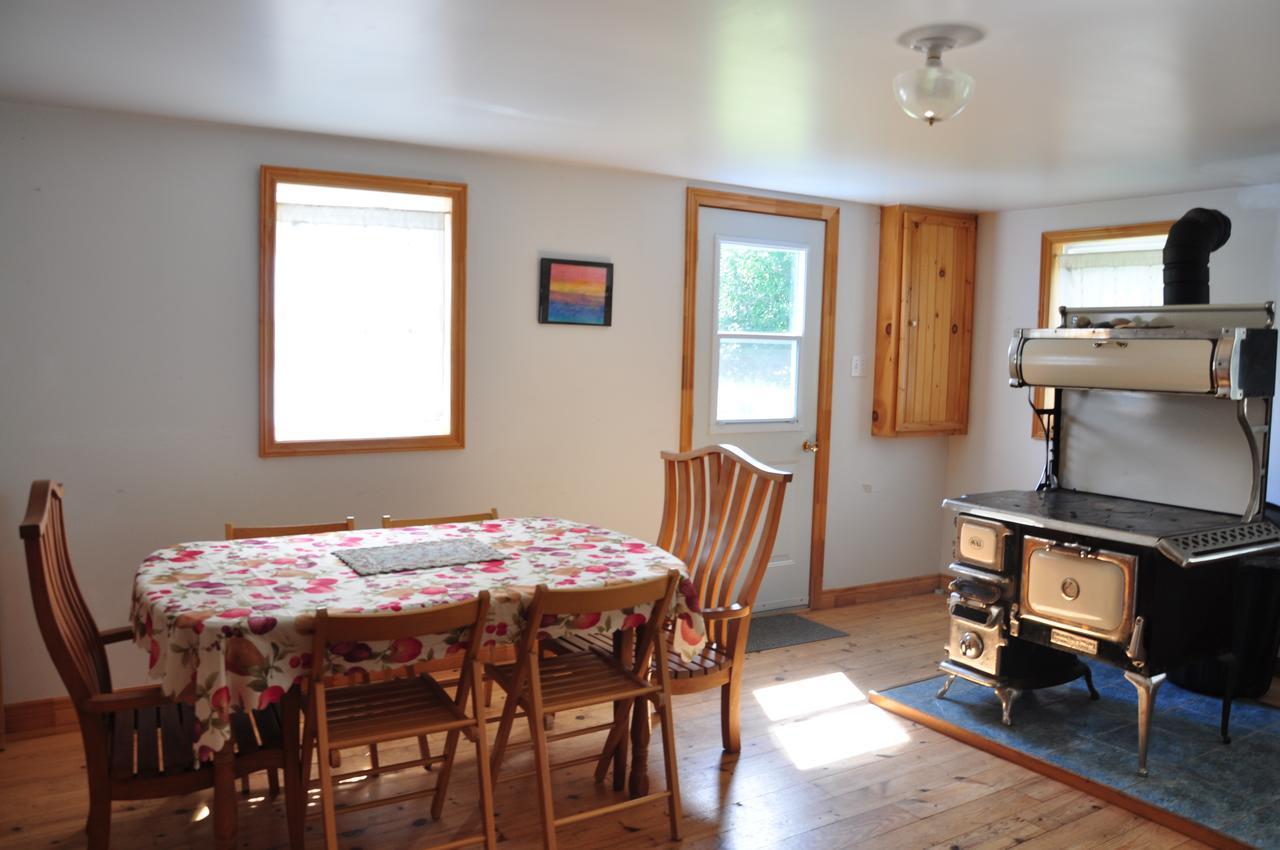 Breton Cove Farmhouse Indian Brook Exterior photo